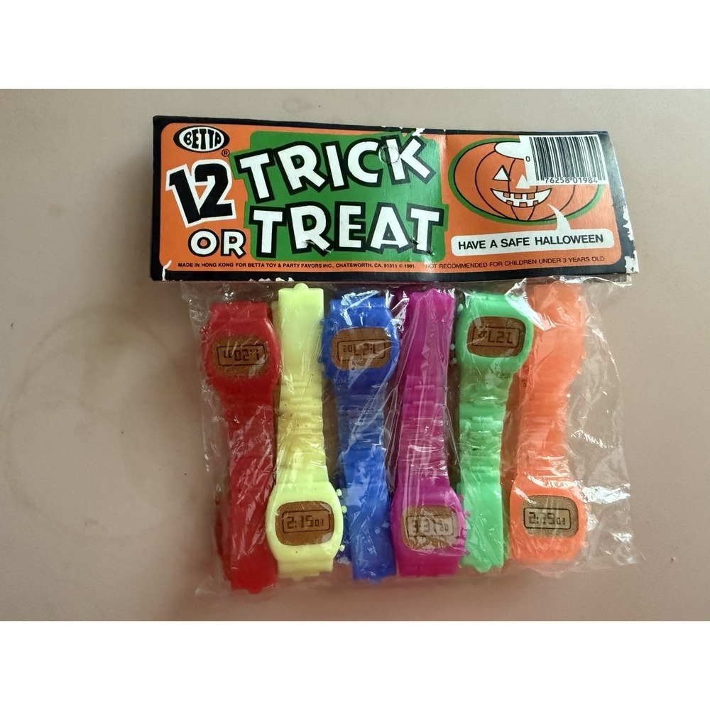 Betta 1980s "12 Trick or Treat" Party Favor Plastic Toy Watches